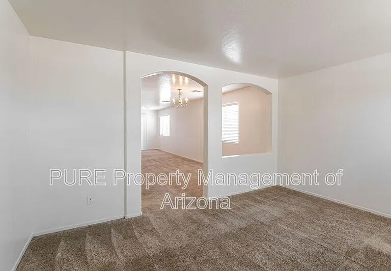 1816 S 106th Ln — Photo 36