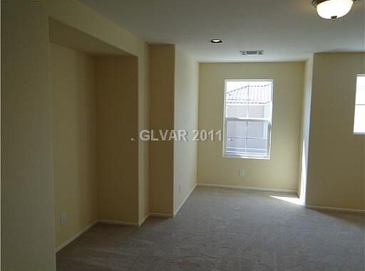 Huge Master w/Sitting Room