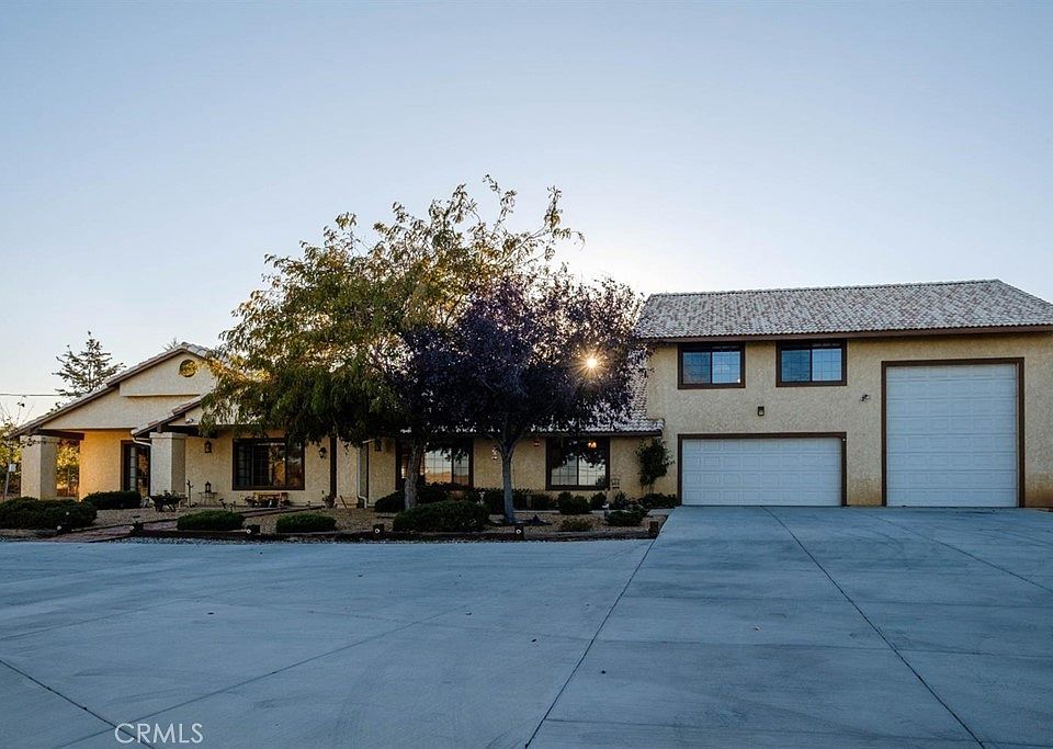 1st image of 7854 Oak Hills Rd