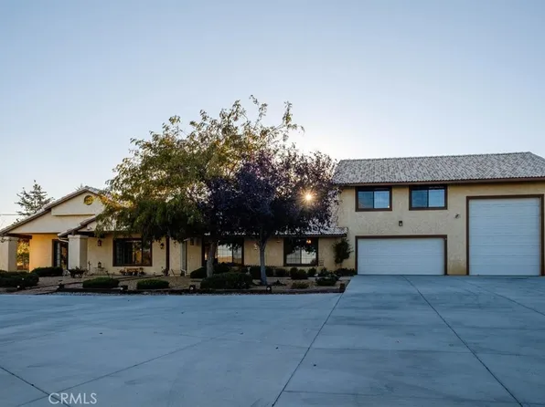 7854 Oak Hills Rd, Hesperia, CA 92344