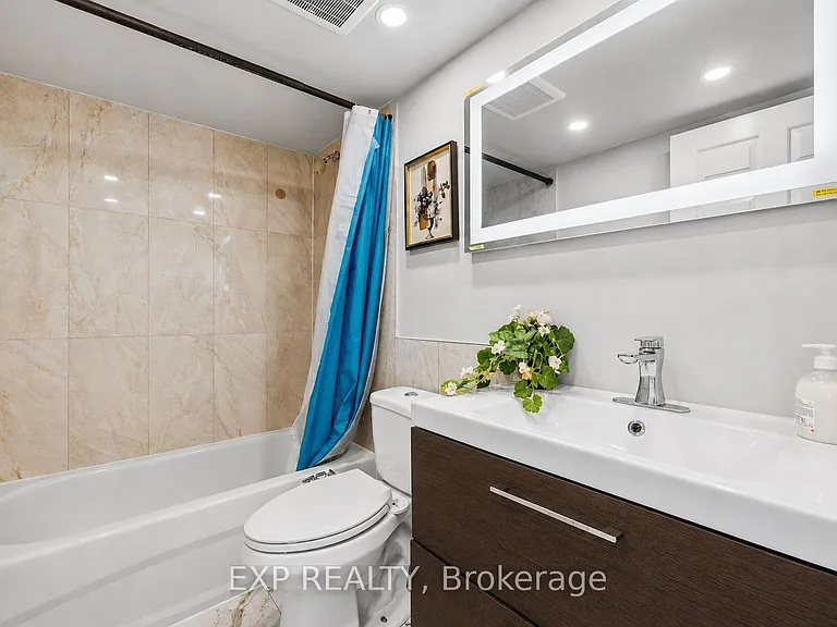 22 Hanover Rd #1710 — Photo 31