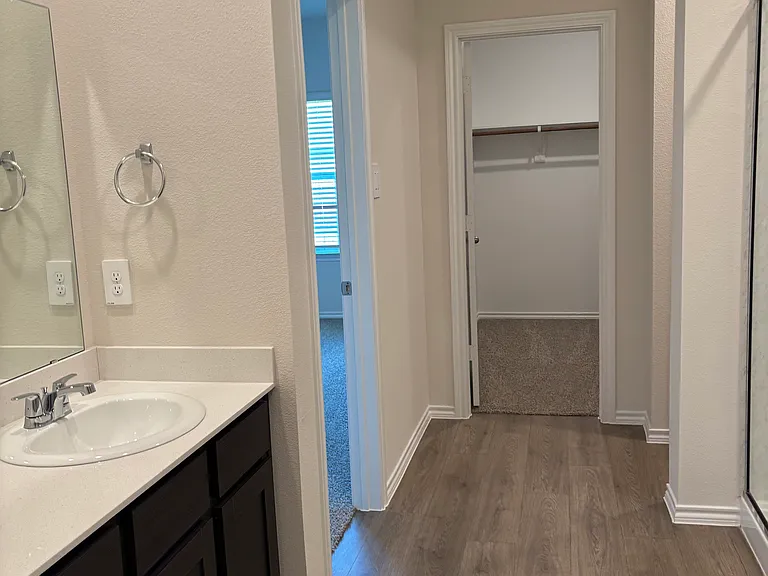 300 Wild Rose Way — Photo 9