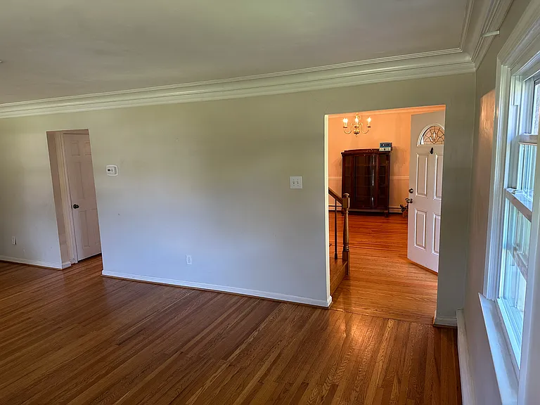 301 Beechwood Rd — Photo 5