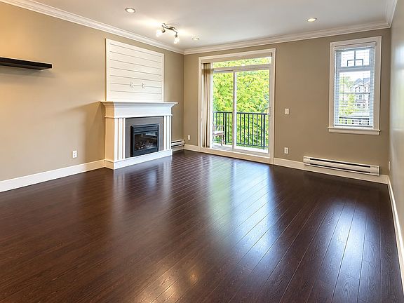 4th image of 6383 140th St #31