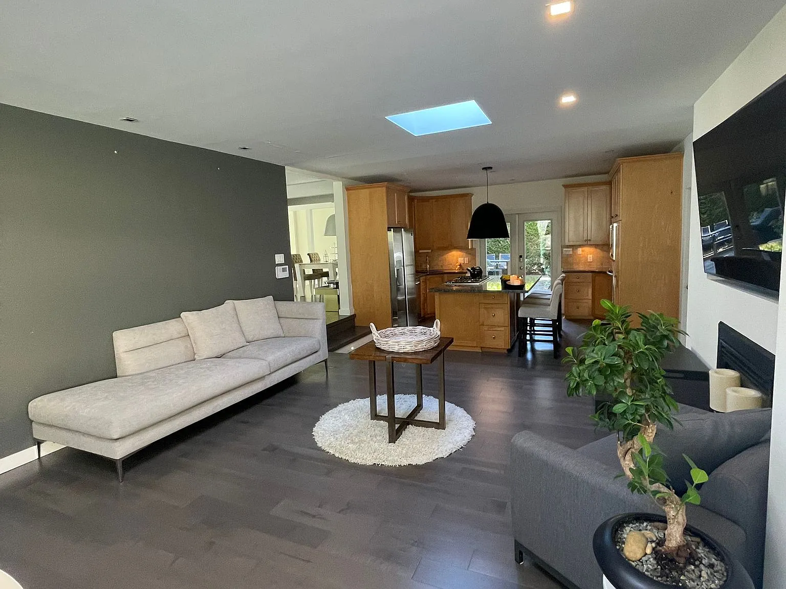 4 bed, 3604 sqft, $6,500 — Photo 4