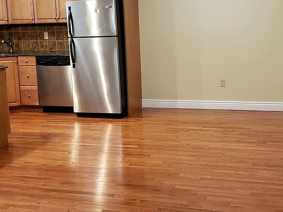 4th image of 510 Franklin Ave #7