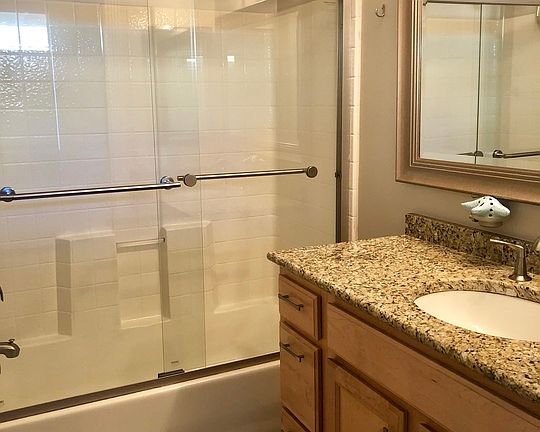 4th image of 4 Woodcrest Ln APT 210