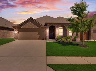 11225 Klondike Ln, Aubrey, TX 76227