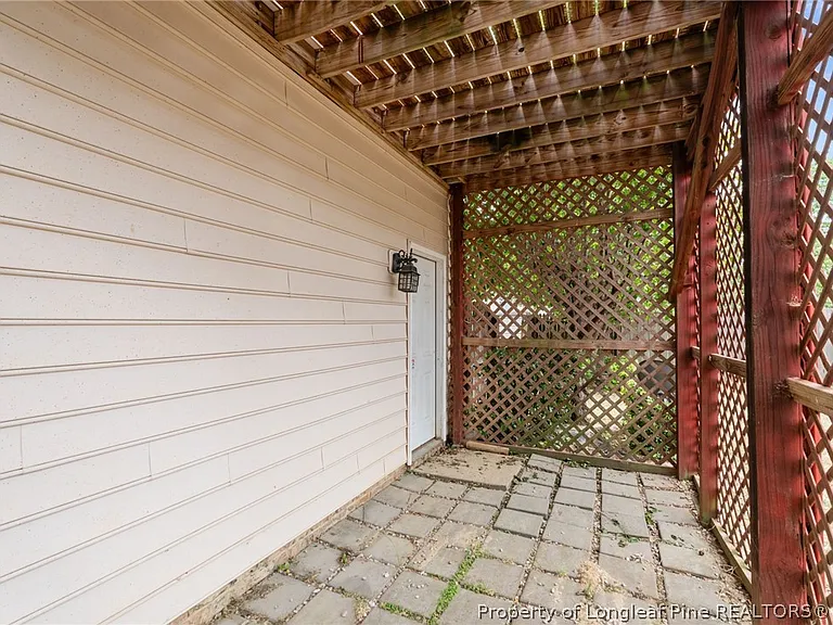109 Canyon Ct — Photo 41