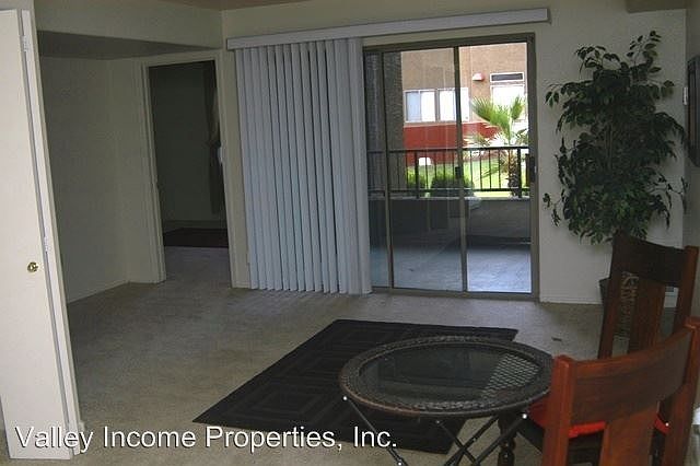 2nd image of 1207 E 8th St APT 103