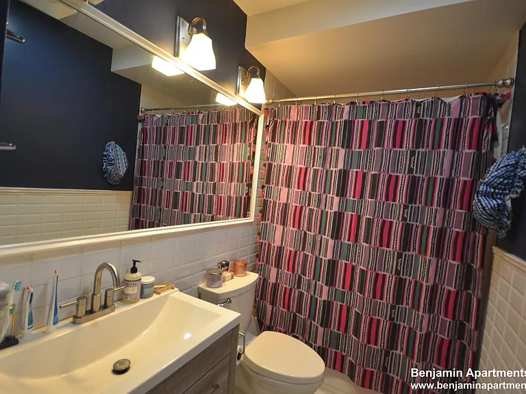 60 Florida St #2 — Photo 22