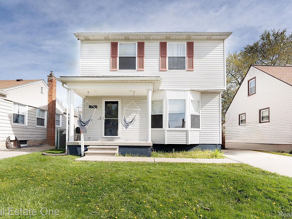 1st image of 13020 Venness St