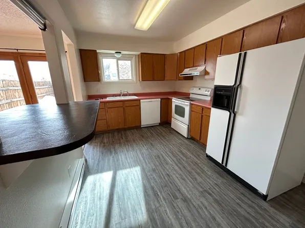 1305 W Park Ave, Riverton, WY 82501