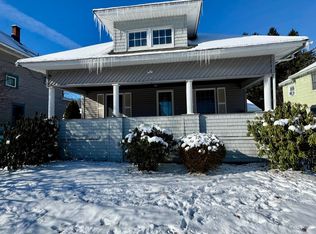 135 Center St, Waymart, PA 18472