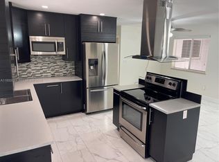 2971 SW 35th Ave, Miami, FL 33133