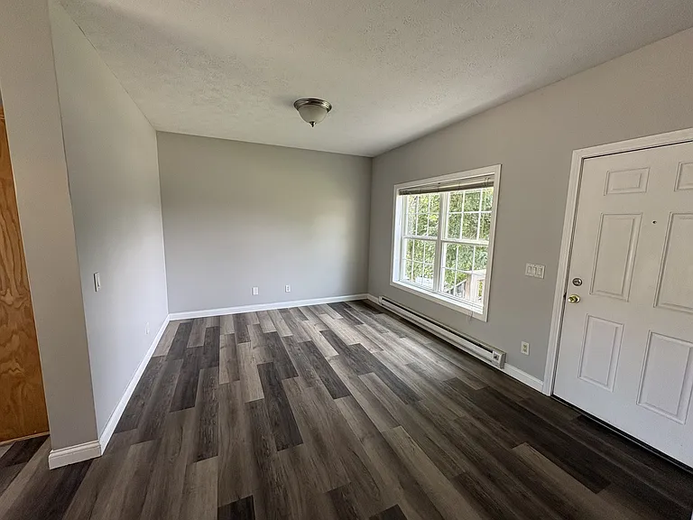 1021 S Center St #2 — Photo 4