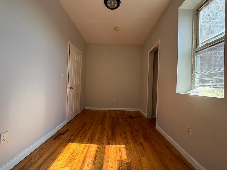 223 Hawthorne Ave #3 — Photo 10