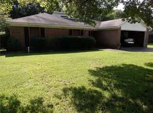 6616 Meadow Ridge Ln, Lake Charles, LA 70605