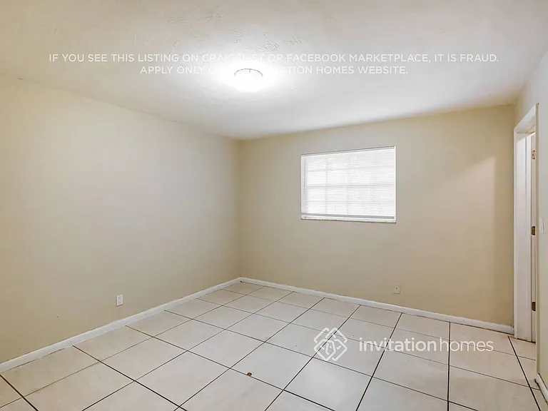 1380 SW 26th Ter — Photo 8