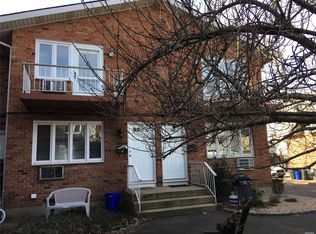 141 Manorhaven Blvd #H, Port Washington, NY 11050