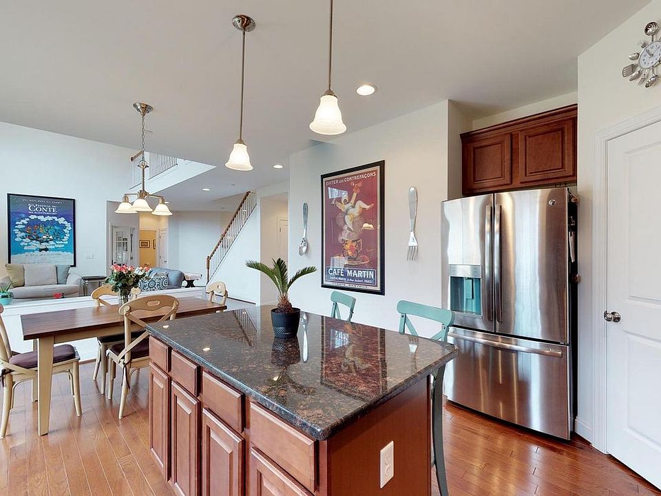 1st image of 114 Barbaro Ct
