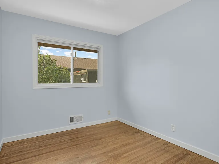 4949 Jackson St NE — Photo 22