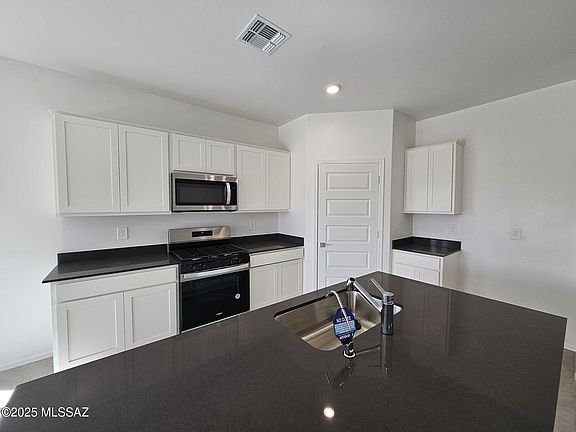 5th image of 9792 E Gray Hawk Dr