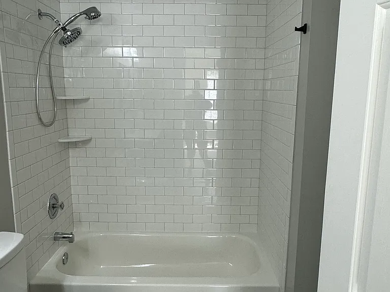 12103 Greenwood Ct #201 — Photo 40