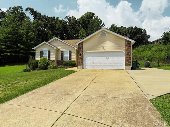 909 Spalding Ct, Pevely, MO 63070