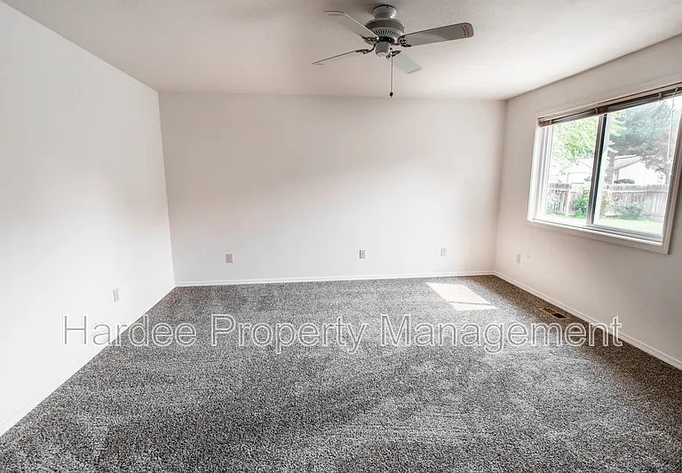 9952 W Pattie Dr — Photo 14