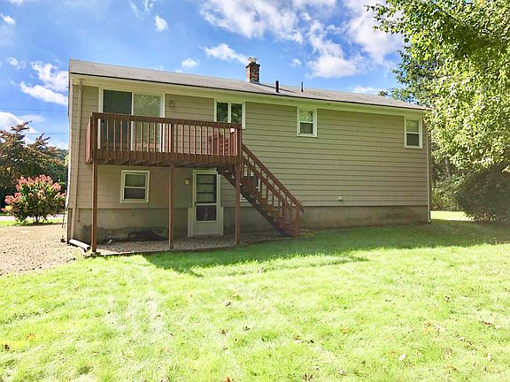 2nd image of 23 Saint Johns Cir