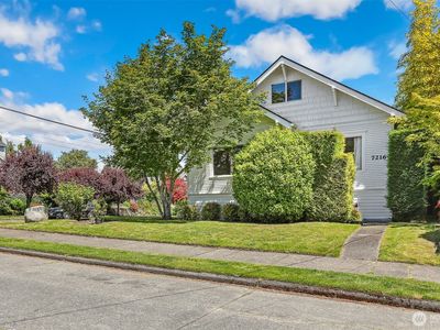 7216 33rd Avenue NW, Seattle, WA, 98117