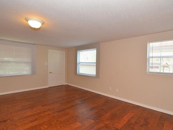 5th image of 1409 Lake Shore Dr