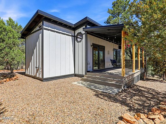 2nd image of 2787 Paradise Pines Rd