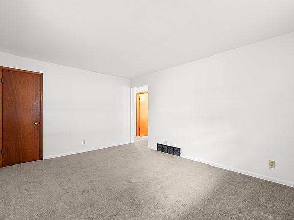3rd image of 1745 Oakland Park Ave #1745