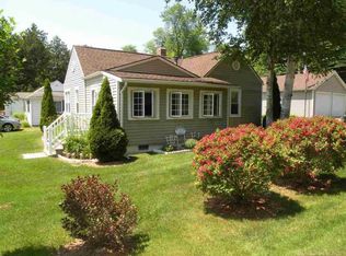 7528 Forest Dr, Lexington, MI 48450