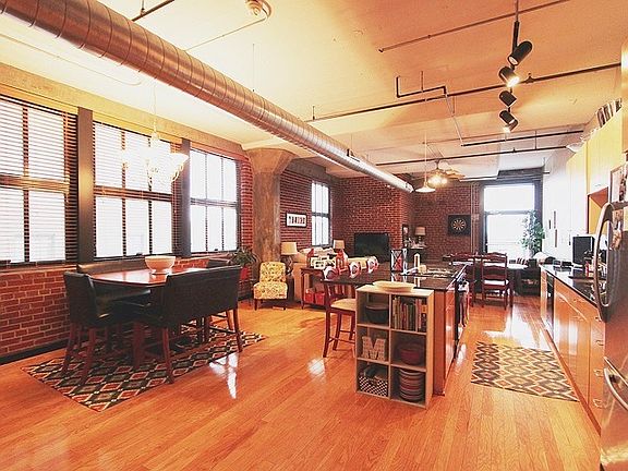 3rd image of 1619-1623 Washington Ave #502