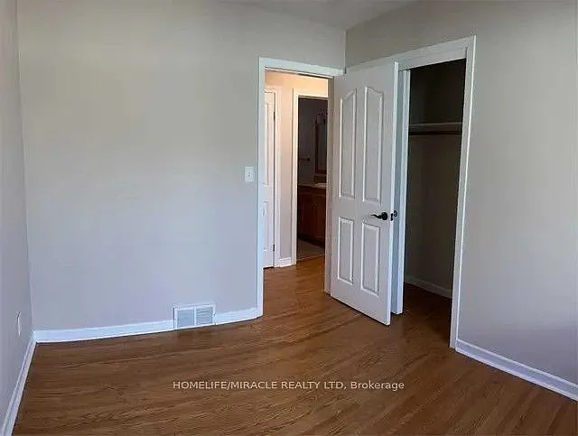 78 Regent Dr — Photo 10