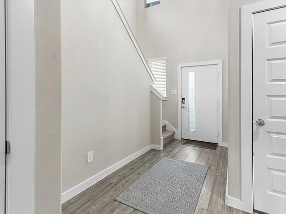 4th image of 2516 Gaulding St