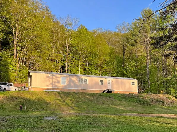 146 Hathaway Rd, White Riv Jct, VT 05001