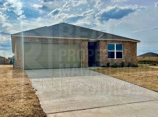 1611 Chuck Wagon Dr, El Reno, OK 73036