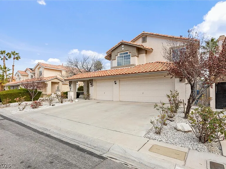 3402 Classic Bay Ln — Photo 3