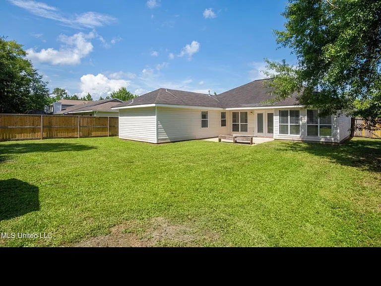 10483 Steeplechase Dr — Photo 20