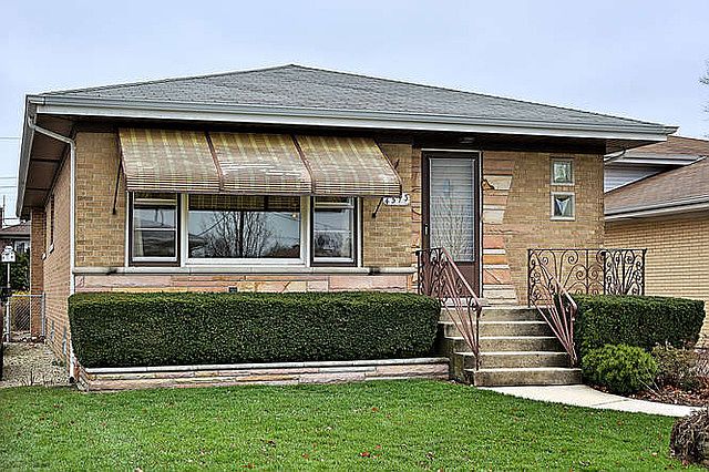 1st image of 4513 N Plainfield Ave