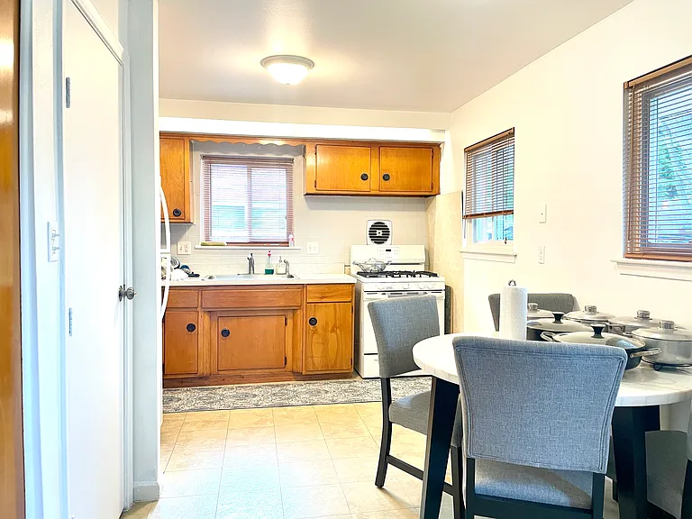 1322 Elliott Ave — Photo 13