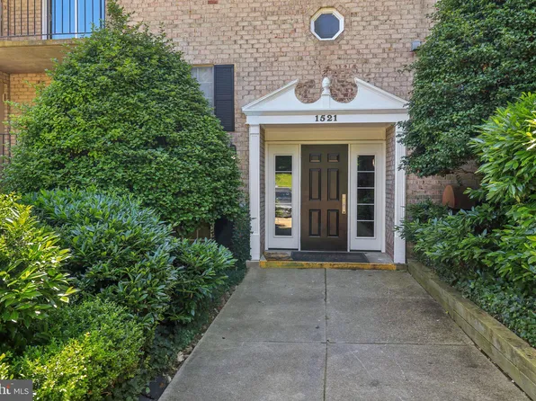 1521 Colonial Dr APT 201, Woodbridge, VA 22192