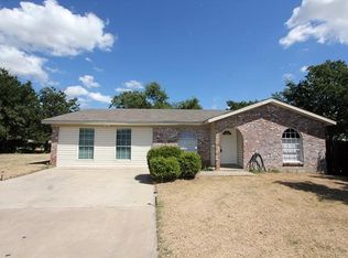 354 Colt Ct, Saginaw, TX 76179