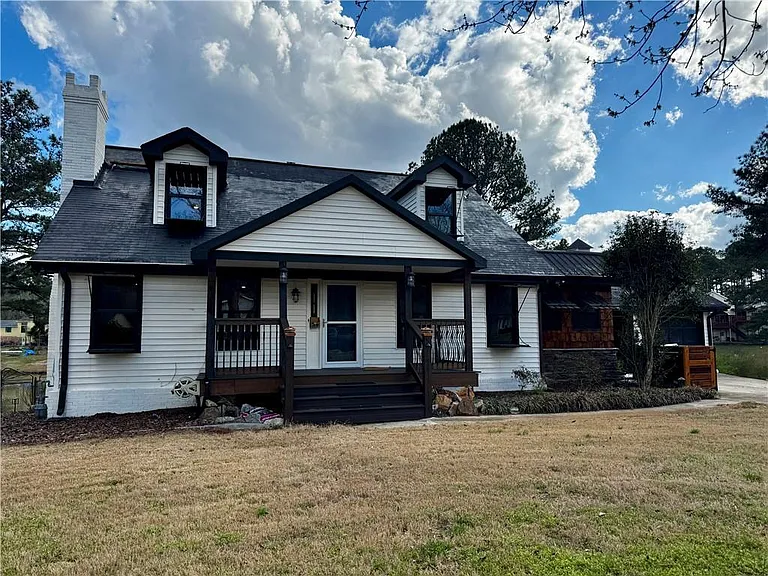 1709 Rangewood Dr SW — Photo 3