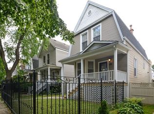 4146 N Central Park Ave, Chicago, IL 60618