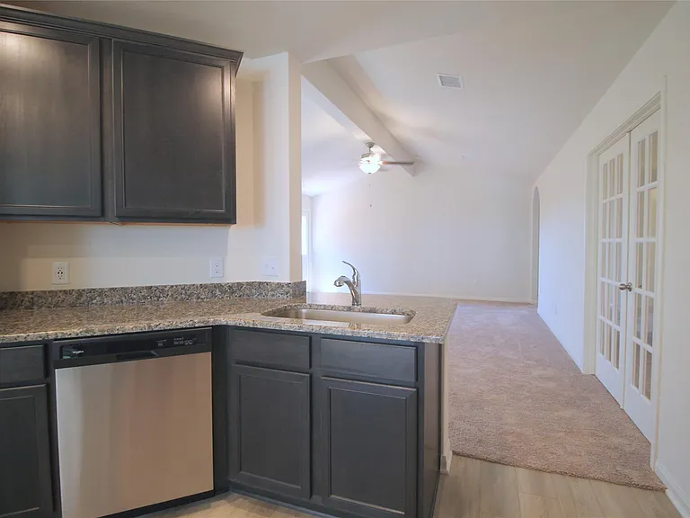 8031 Vacek Meadows Loop — Photo 10